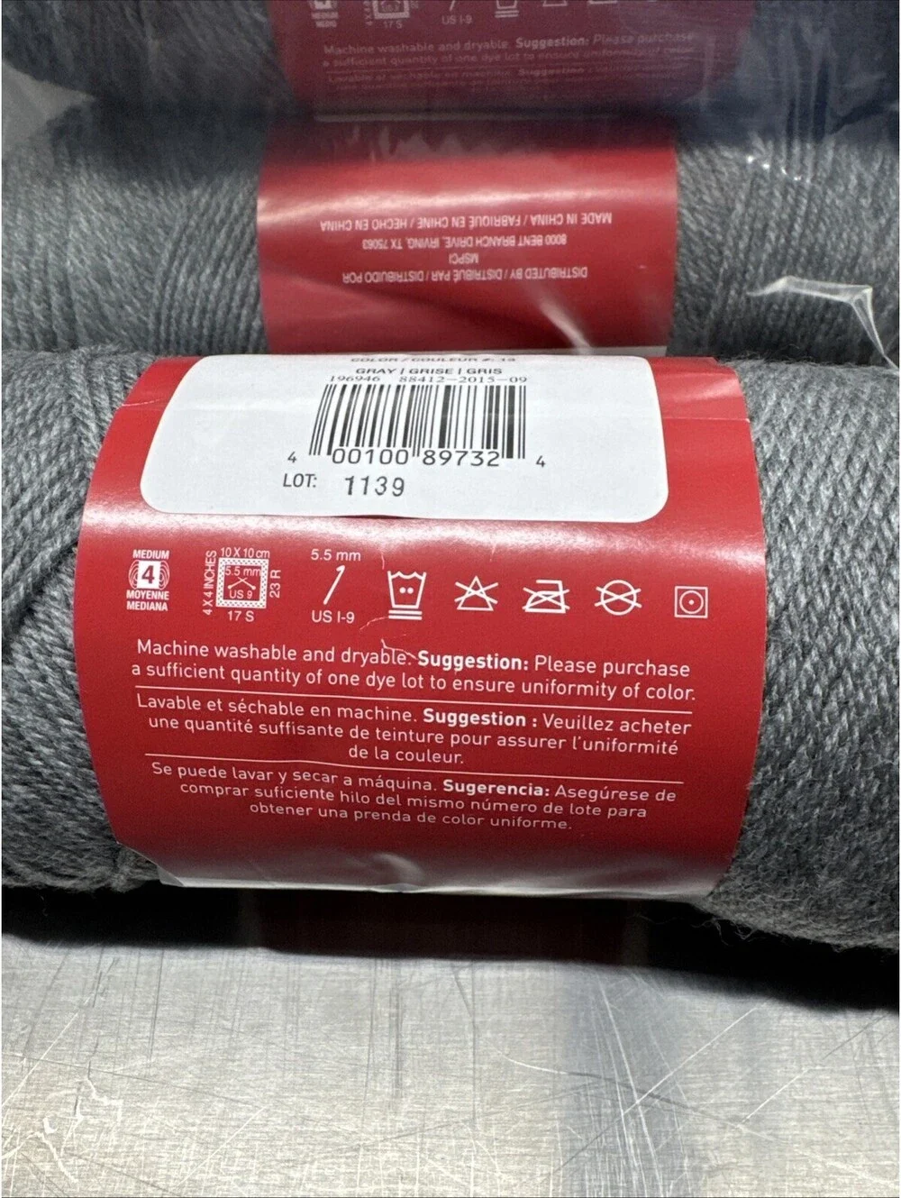 craft smart value yarn 100% Acrylic Color 13 Gray 4 Skein Lot